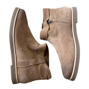Women's UGG Josefene‎ cuff boot Size 11